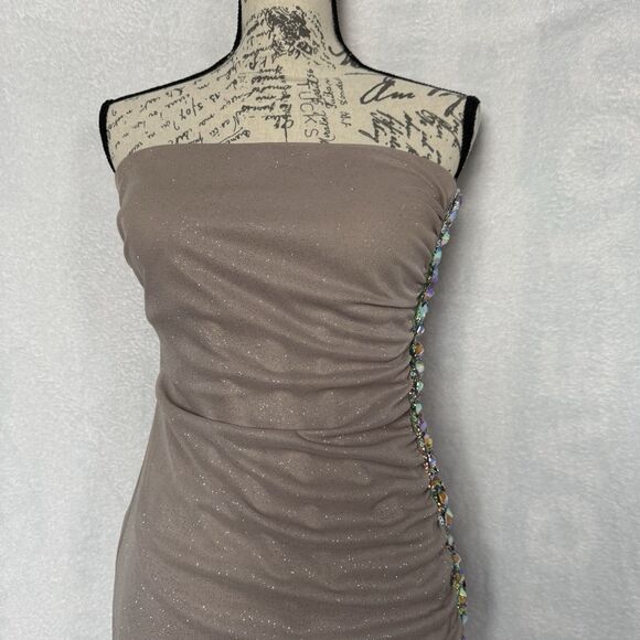 Teeze Me Women Strapless Glittery Ruched Bodycon Mini Dress Sz 11 Embellished - Picture 3 of 7